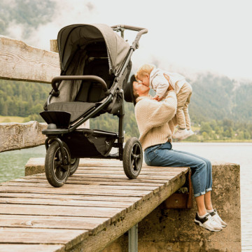 Set mono2 stroller - air wheel olive + carrycot mono2 combi olive + CYBEX Aton 5 Deep Black-black + adaptér na autosedačku