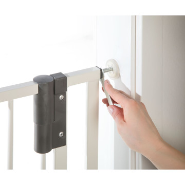 Geuther Zábrana do dveří Easylock Plus 84.5 - 92.5 cm, kovová, white