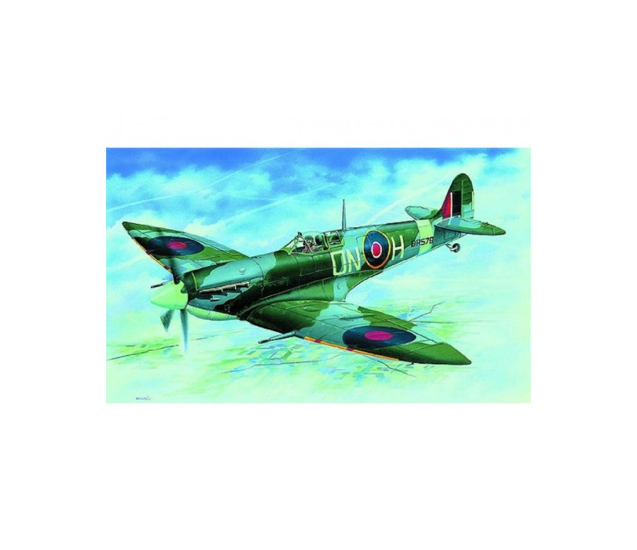 Model Supermarine Spitfire H.F.MK.VI 12,9x17,2cm v krabici 25x14,5x4,5cm