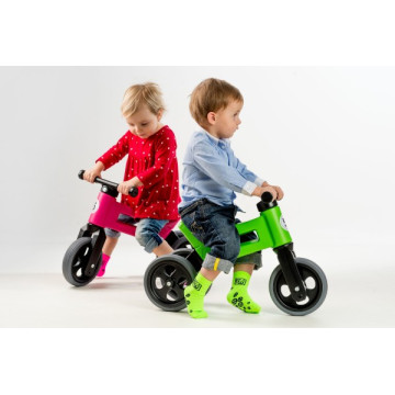 Odrážedlo FUNNY WHEELS Rider Sport zelené 2v1, výška sedla 28/30cm nosnost 25kg 18m+ v sáčku