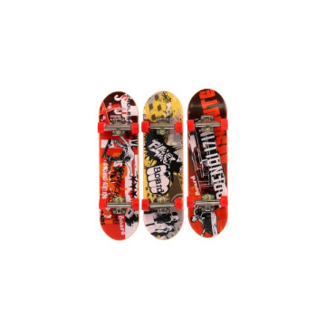 Skateboard prstový šroubovací s rampou plast mix druhů na kartě 20x29x7cm