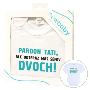 Body s potiskem New Baby Pardon tati,... máš šéfov dvoch! - darčekové balenie, Bílá 56 (0-3m)