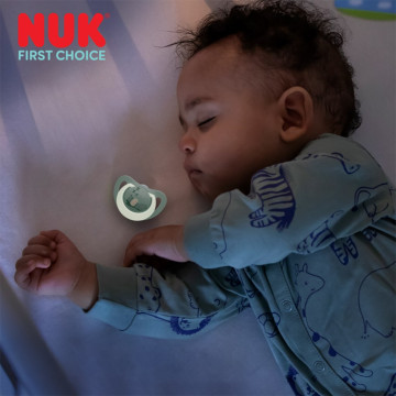 Dudlík NUK First Choice Night 6-18m 2 ks Hippo/Koala, Zelená 6-18 m