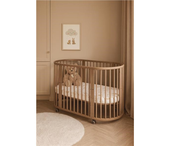 Dětská rostoucí postýlka 3v1 oválná + matrace New Baby ořechová