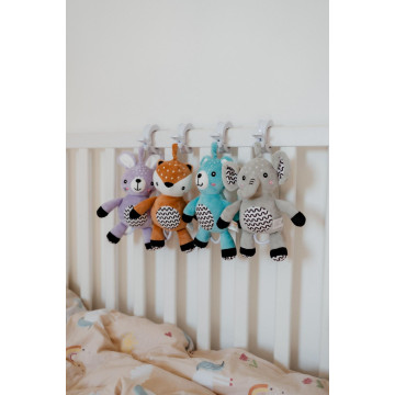 Zajíček babyted natahovací hrací strojek plyš 30cm závěs na postýlku/kočárek na kartě v sáčku 0m+