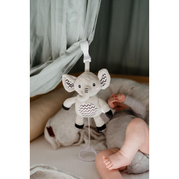 Slon babyted natahovací hrací strojek plyš 30cm závěs na postýlku/kočárek na kartě v sáčku 0m+