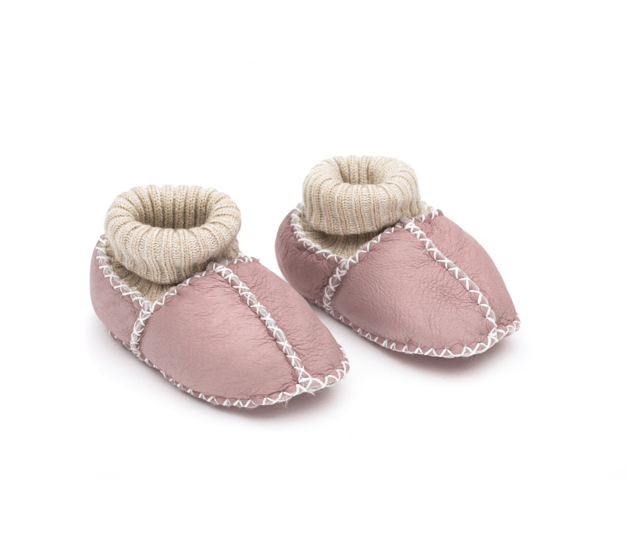 Fillikid Dětské capáčky z jehněčí kožešiny Pink vel. 21/22 Fillikid Dětské capáčky z jehněčí kožešiny Pink vel. 21/22