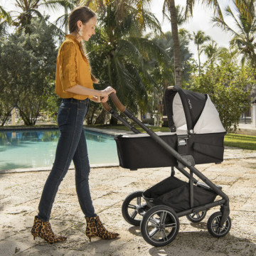 MIXX™ carry cot pine