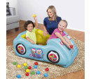 Dětské nafukovací autíčko Fisher-Price s míčky 119x79x51 cm