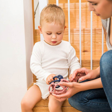 Dětská zábrana do dveří nebo na schody Baby Ono bílá