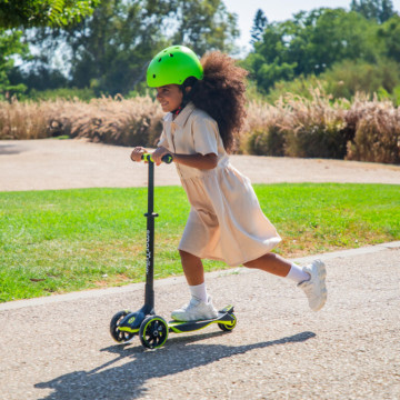 Xtend Scooter Ride-on lime